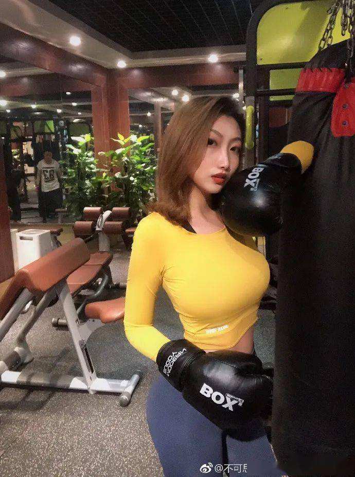 宝马召回2126辆进口摩托车 因倒车控制单元密封不良存安全隐患
